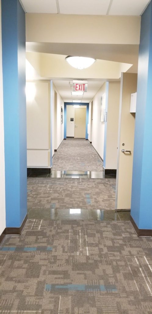 tapis couloir immeuble